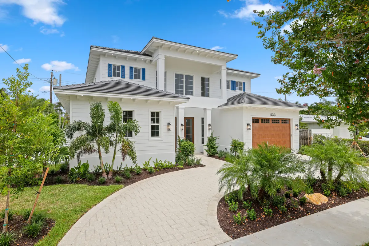 533 Driftwood - 4.jpg-FULL at 533 Driftwood Road, North Palm Beach