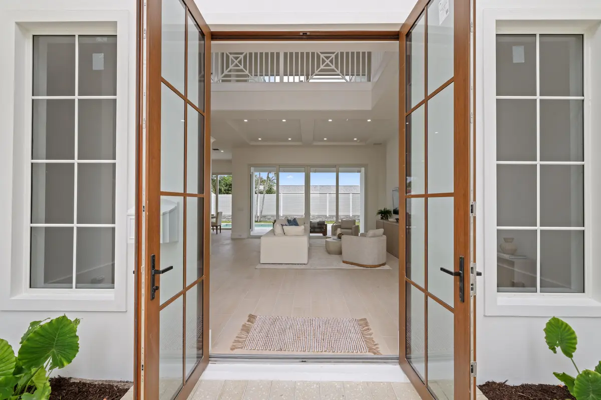 533 Driftwood - 6.jpg-FULL at 533 Driftwood Road, North Palm Beach
