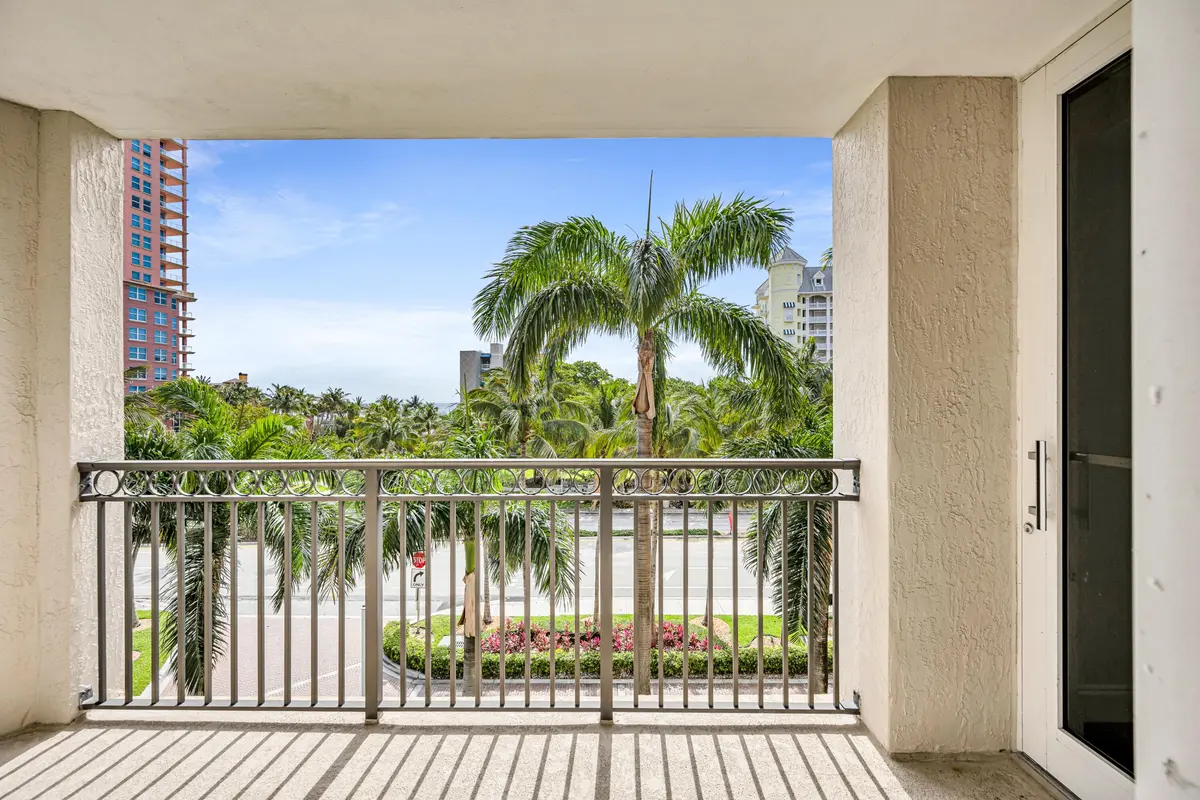 2011 N OCEAN BLVD #405N-10 at 2011 N Ocean Boulevard 405, Fort Lauderdale