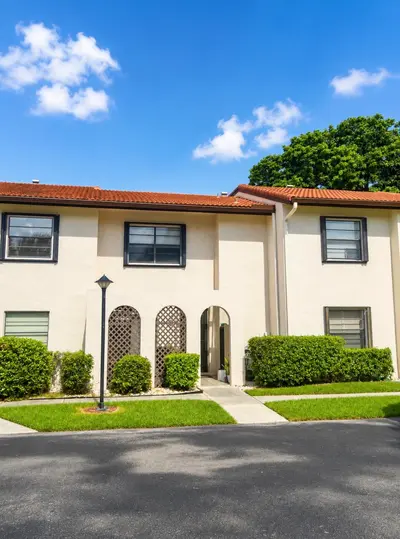8210 Casa Del Lago C, Boca Raton – Condominium for sale