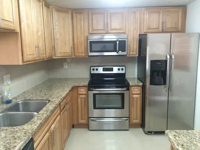 485 N Pine Island Road 201A, Plantation – Condominium for rent