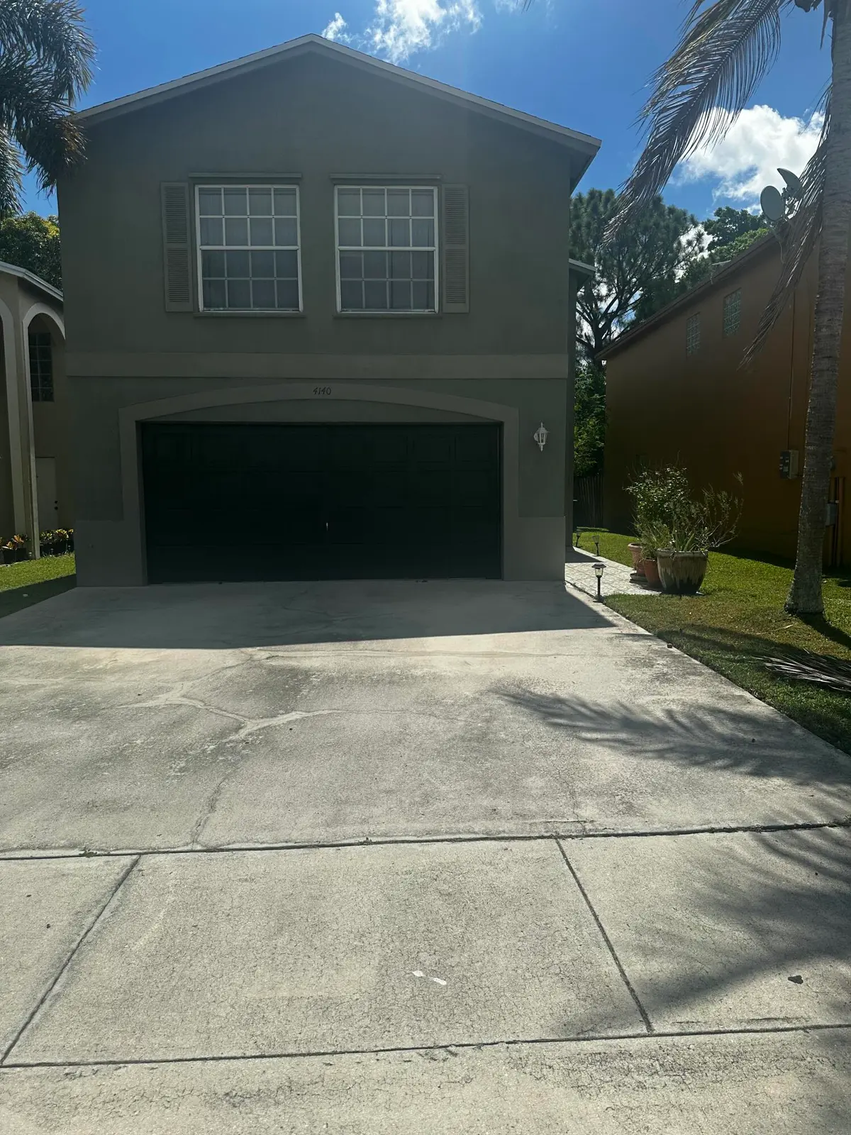 front at 4140 Pine Hollow Circle, Greenacres