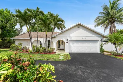 966 NW 37TH Avenue, Delray Beach – sold