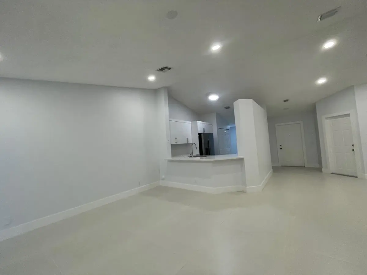 1630-0043 at 1630 ZENITH Way 1630, Weston