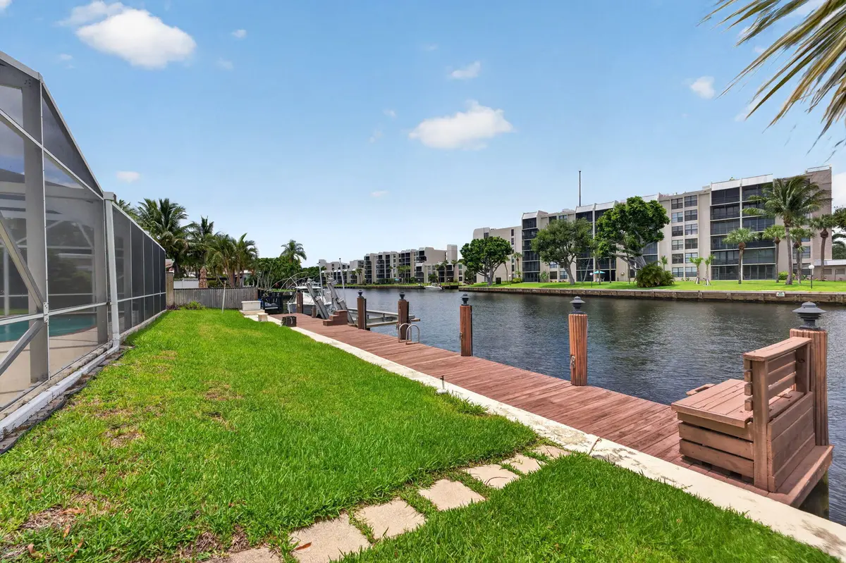 43-web-or-mls-DSC03608 at 535 NE 8th Avenue, Deerfield Beach