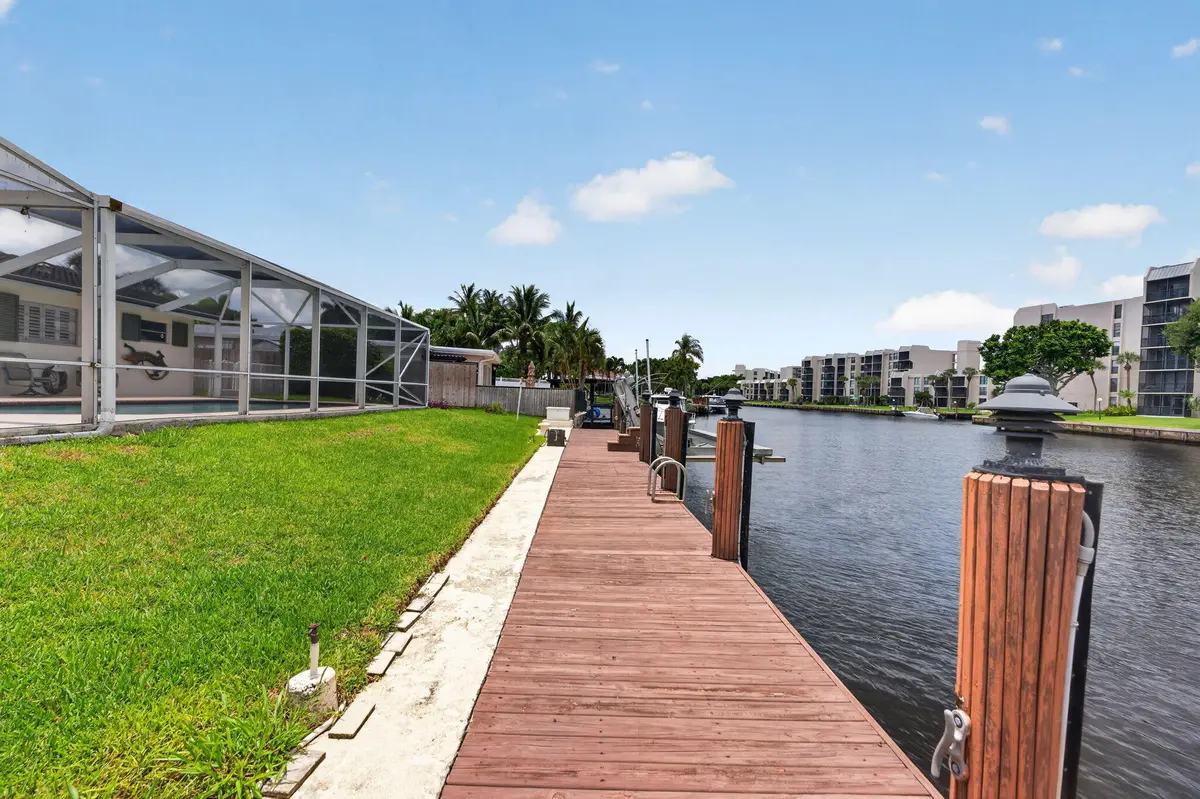44-web-or-mls-DSC03613 at 535 NE 8th Avenue, Deerfield Beach