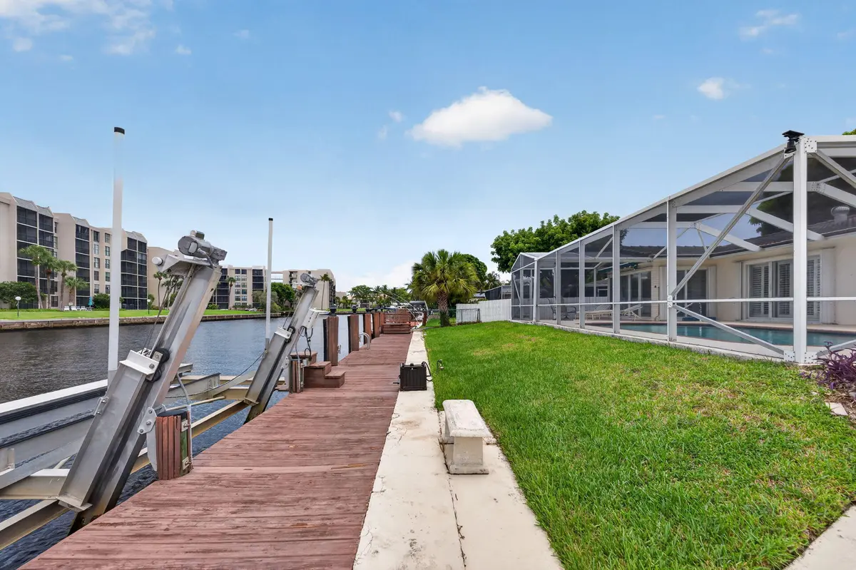 45-web-or-mls-DSC03618 at 535 NE 8th Avenue, Deerfield Beach