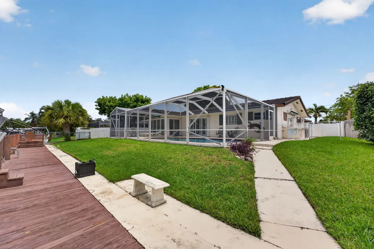 46-web-or-mls-DSC03623 at 535 NE 8th Avenue, Deerfield Beach