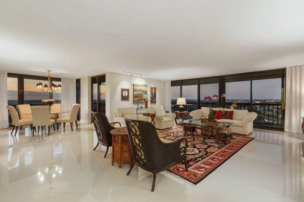 2480 PRESIDENTIAL Way 1901, West Palm Beach, FL – photo 2
