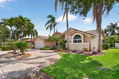 5333 N Springs Way, Coral Springs – sold