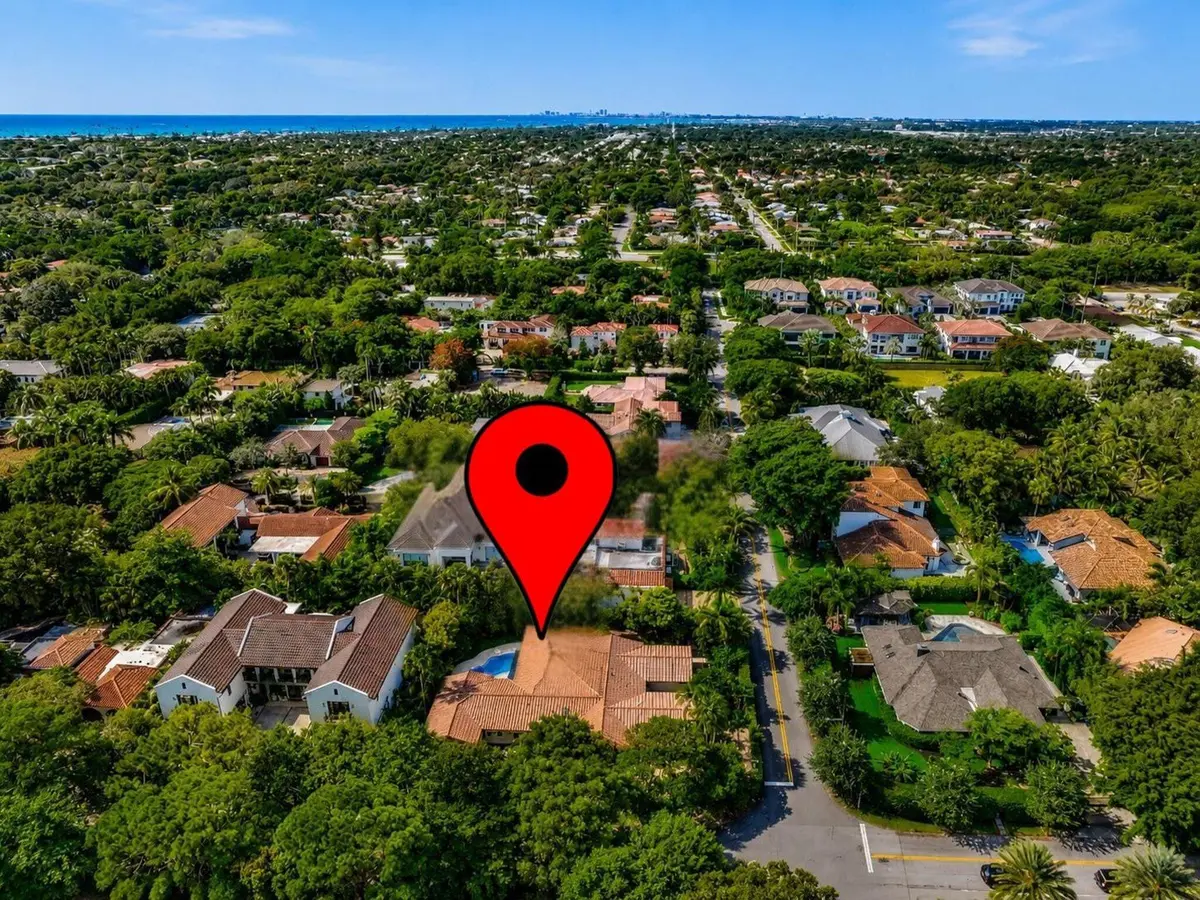 Minutes to the Beach! at 898 Azalea Street, Boca Raton