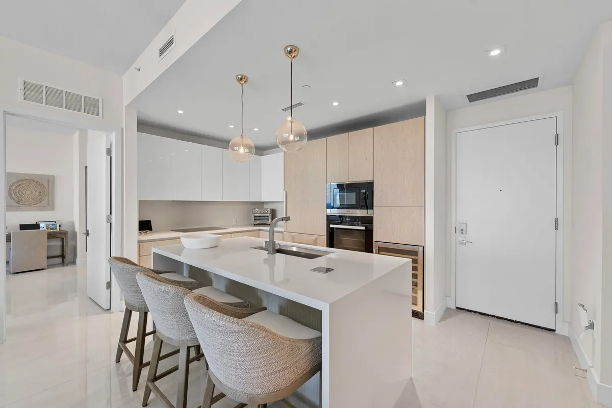 _jjl4669 at 3100 N OCEAN Drive H-1702, Singer Island