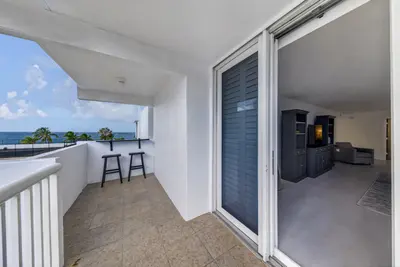1370 S Ocean Boulevard 405, Pompano Beach – Condominium for sale