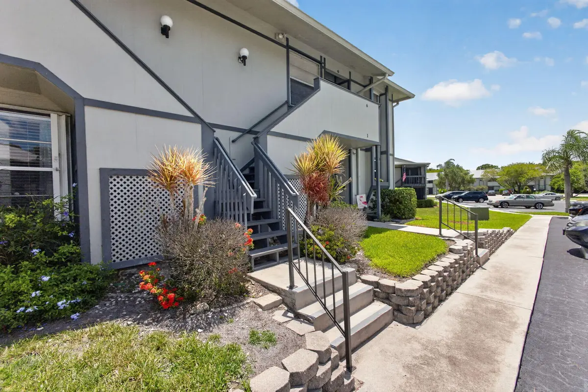 3-web-or-mls-5D1A9378 at 8196 SE Croft Court I-6, Hobe Sound