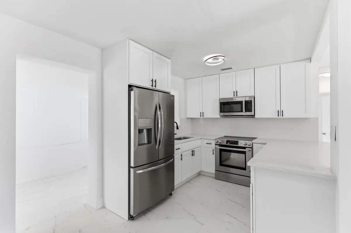 08_beyc6a6a8fb2cef34 at 1410 NW 1st Court, Boynton Beach