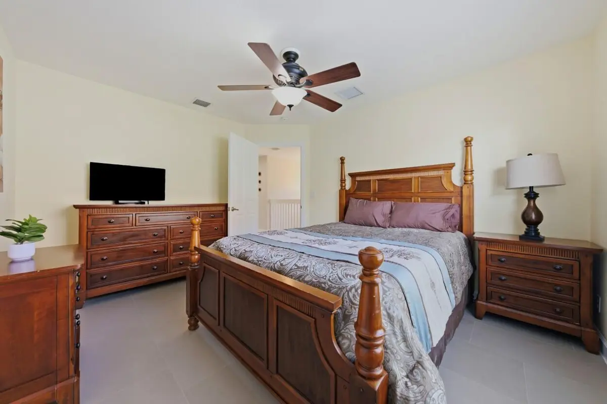 3rd Bedroom at 8212 Calterra Drive, Palm Beach Gardens