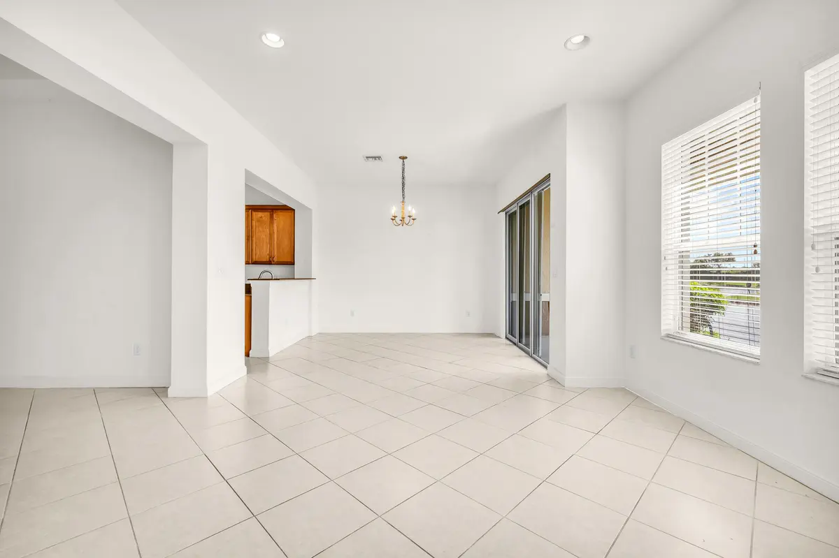 Living area at 669 Pacific Grove Drive 2, West Palm Beach