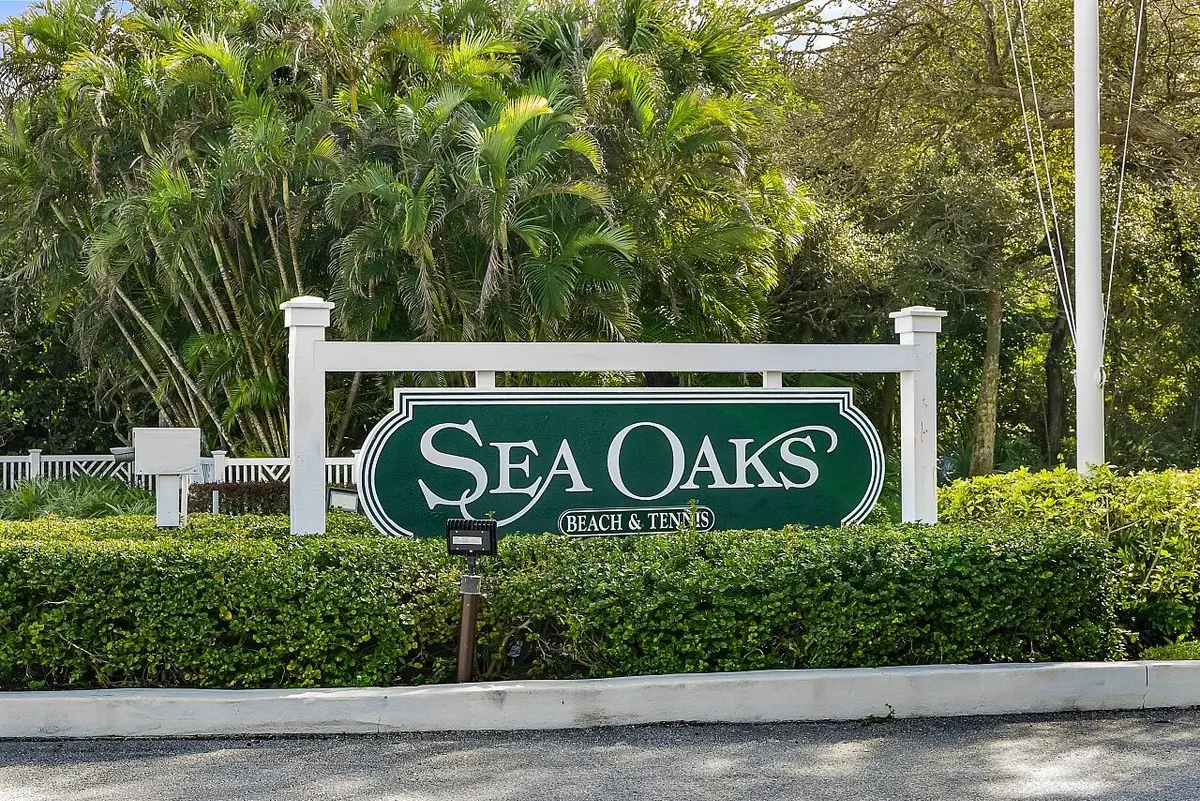 Sea-Oaks-001-1280 at 1260 PALMETTO Court 106, Vero Beach
