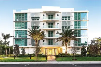 353 SUNSET Drive 202, Fort Lauderdale – Condominium for sale