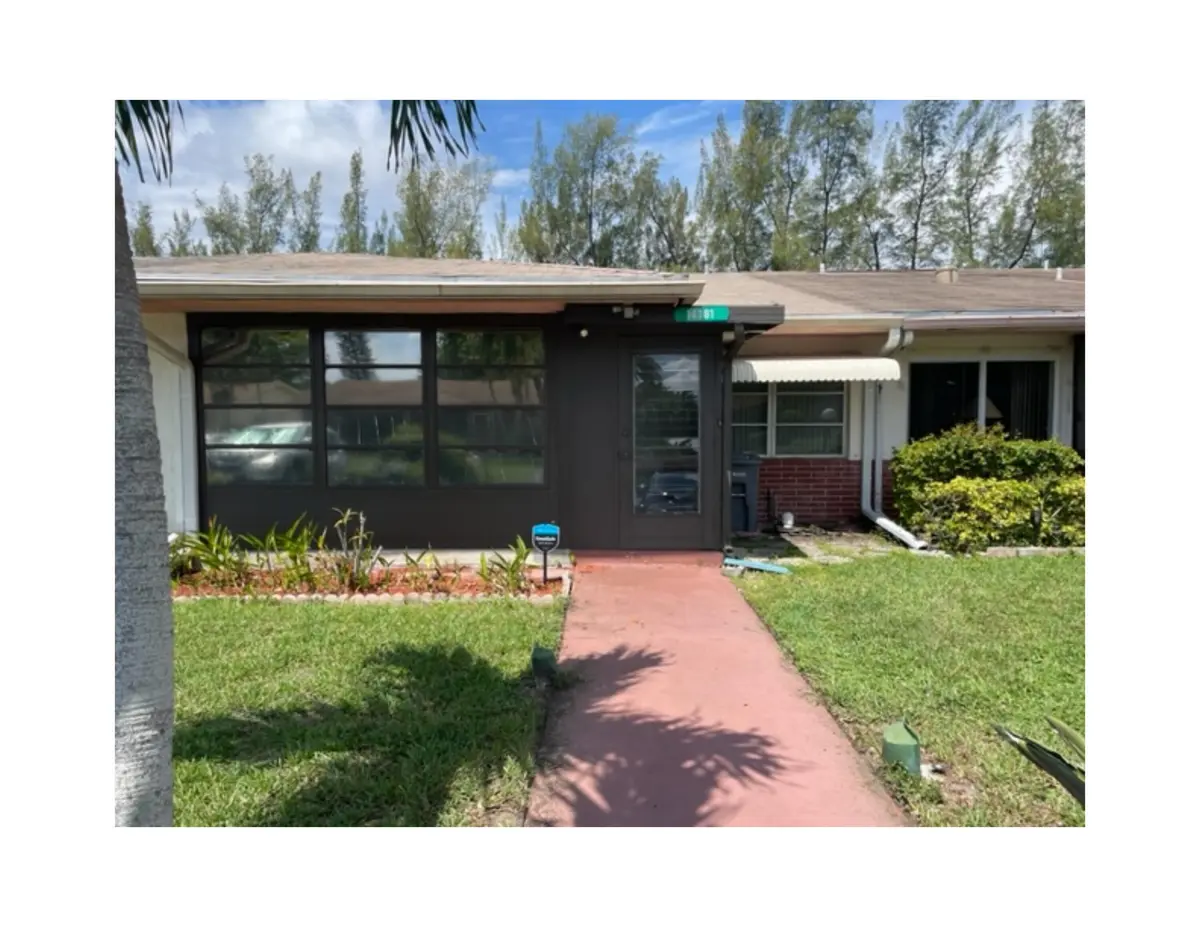 front of house at 14381 CAMPANELLI Drive, Delray Beach