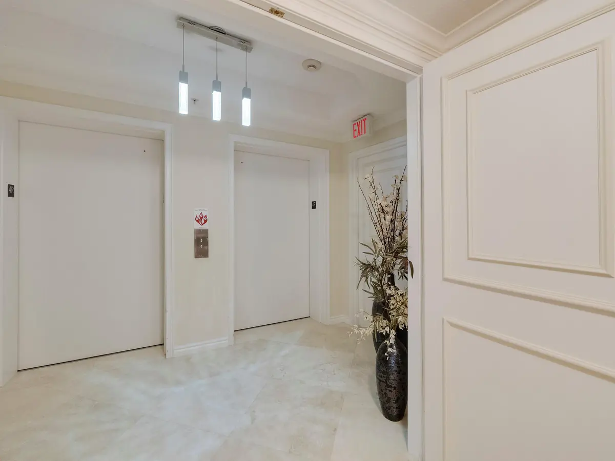 Entry at 700 Ocean Royale 401, Juno Beach