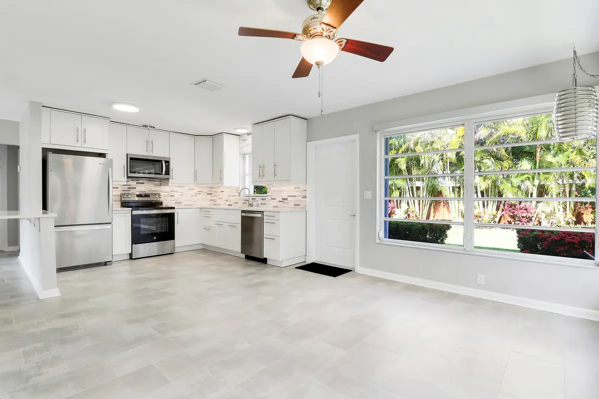 Dining & Kitchen at 1721 N N Street, Lake Worth Beach