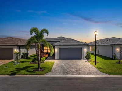 11550 SW Oceanfront Court, Port St. Lucie – Single Family Residence for sale