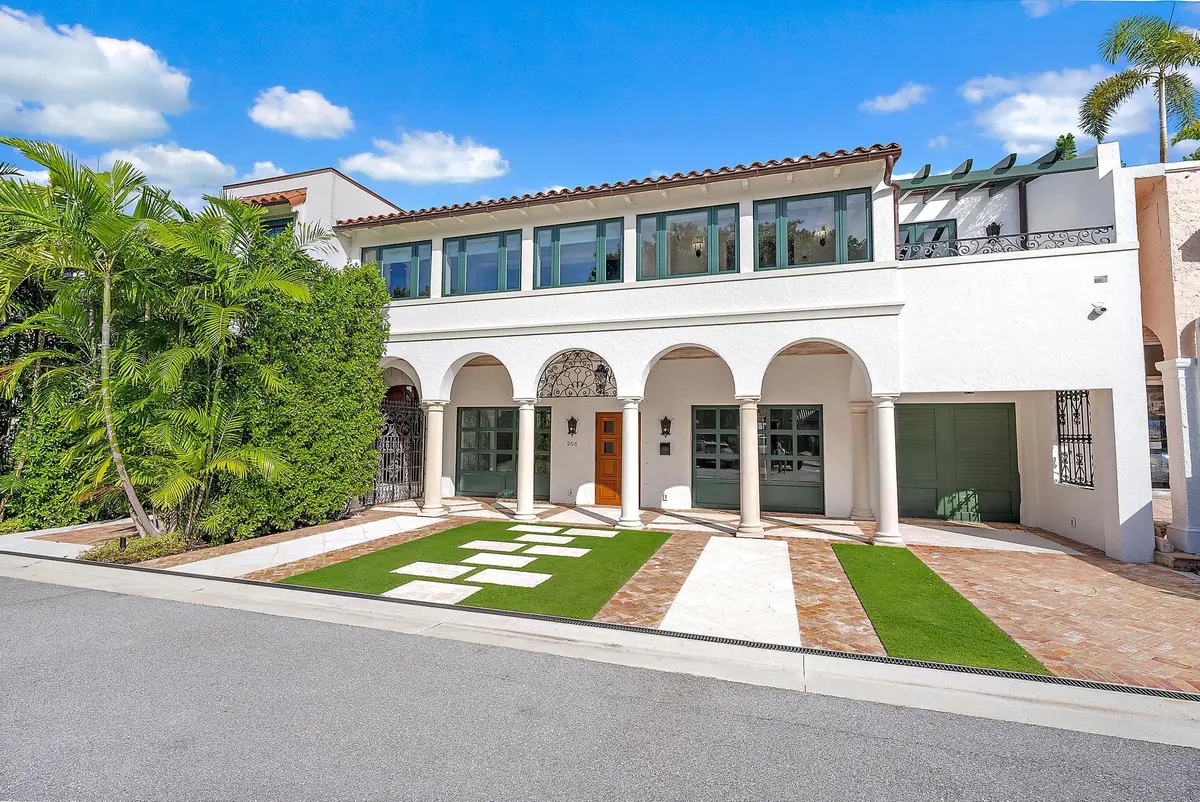 206 Phipps-2 at 206 Phipps Plaza, Palm Beach