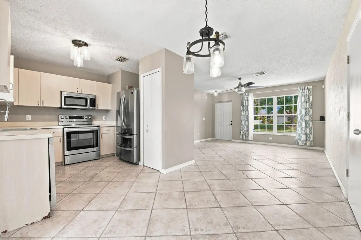 6__dsc0762 at 674 SW LAKEHURST Drive, Port St. Lucie