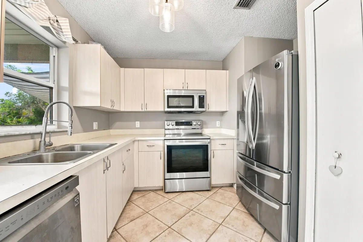 7__dsc0767 at 674 SW LAKEHURST Drive, Port St. Lucie
