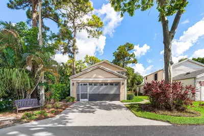 5601 Berry Blossom Way, West Palm Beach – sold
