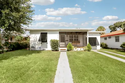 917 N OCEAN BREEZE, Lake Worth Beach – Single Family Residence for sale