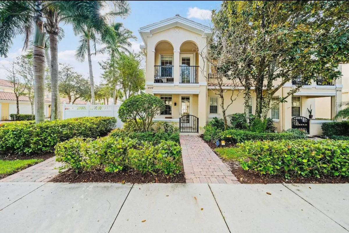 Front View at 4122 Parkside Drive, Jupiter
