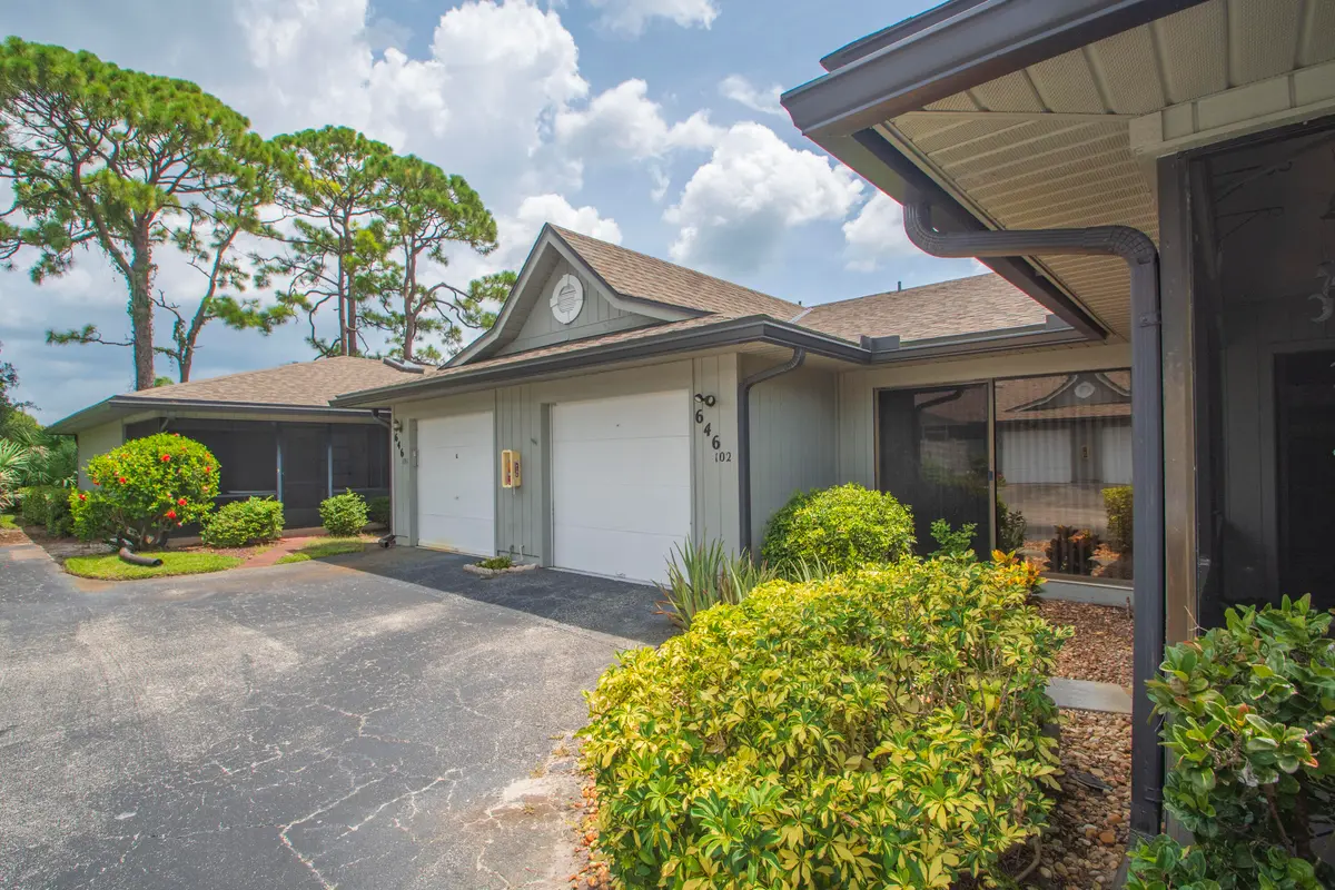 Image00006 at 646 CENTRE 102, Vero Beach