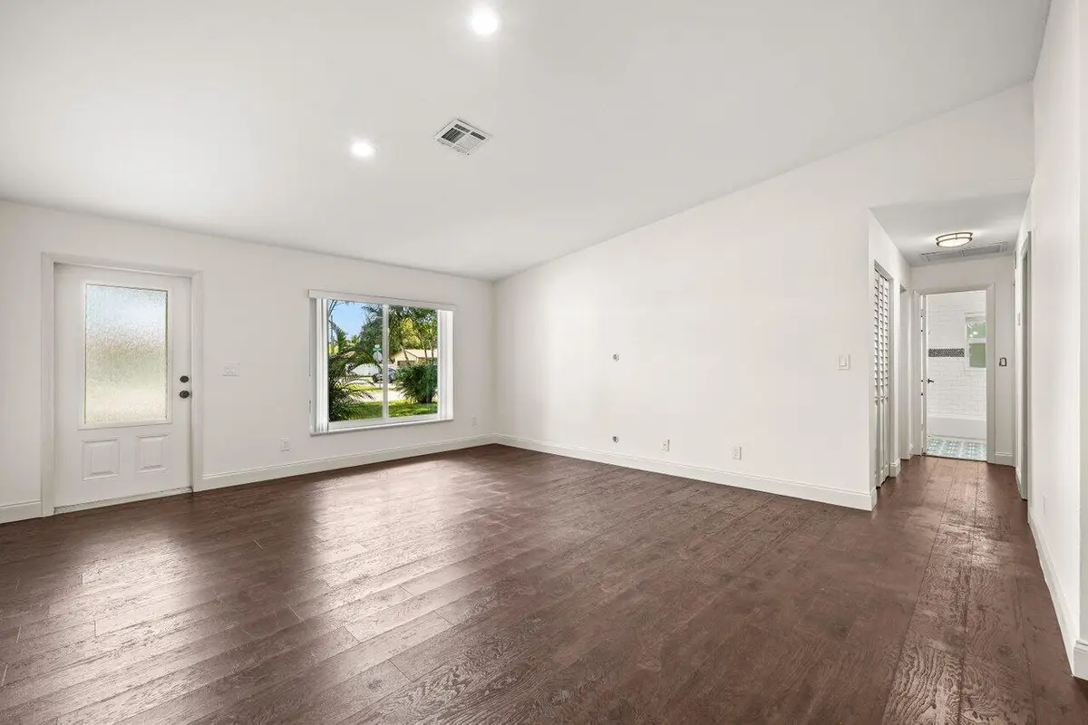 Living Room at 638 SW 4th Avenue, Boynton Beach