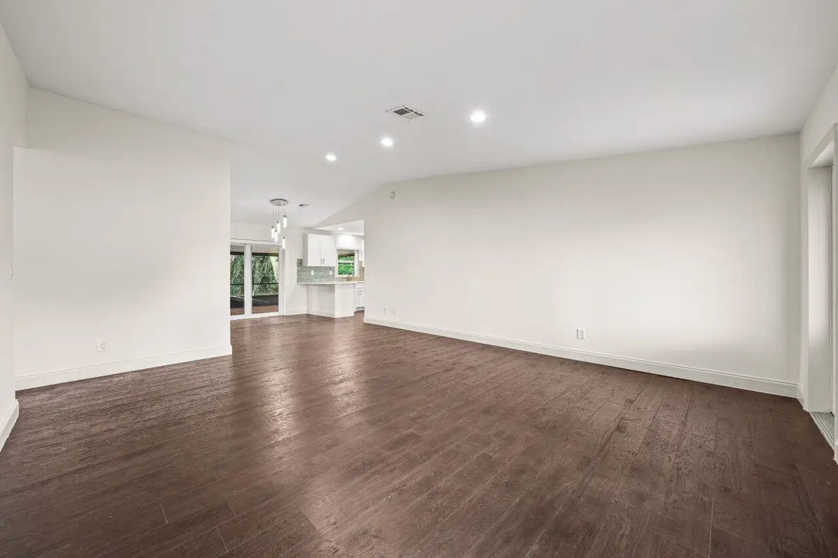 Living Room at 638 SW 4th Avenue, Boynton Beach