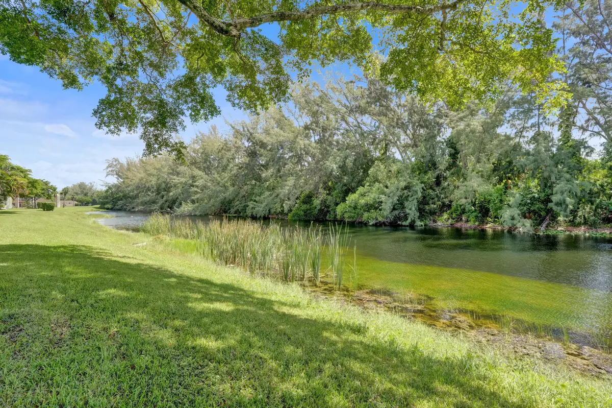 DSC09893 at 130 LAKE MERYL Drive 227, West Palm Beach