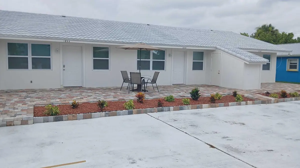 Main Building Carlton Ct at 1240 CARLTON Court, Fort Pierce