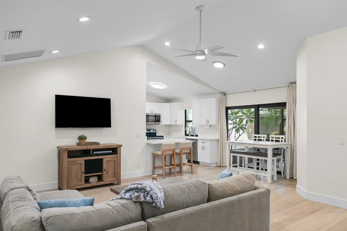 Living Area at 700 Bannock Court, Palm Beach Gardens
