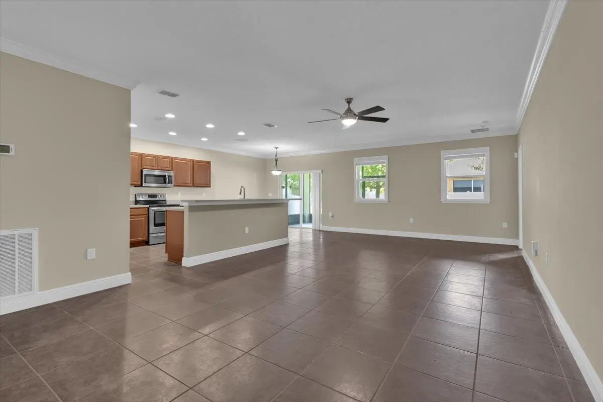 38-GG3A5701 at 6118 NW Wild Cotton Way, Port St. Lucie