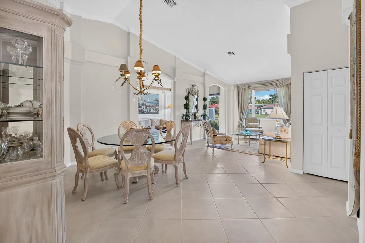 Dining Area at 9773 Arbor View Drive, Boynton Beach