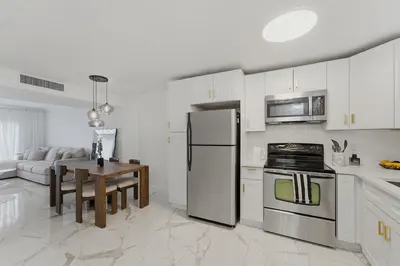 809 W Oakland Park Boulevard K2, Oakland Park – Townhouse for sale