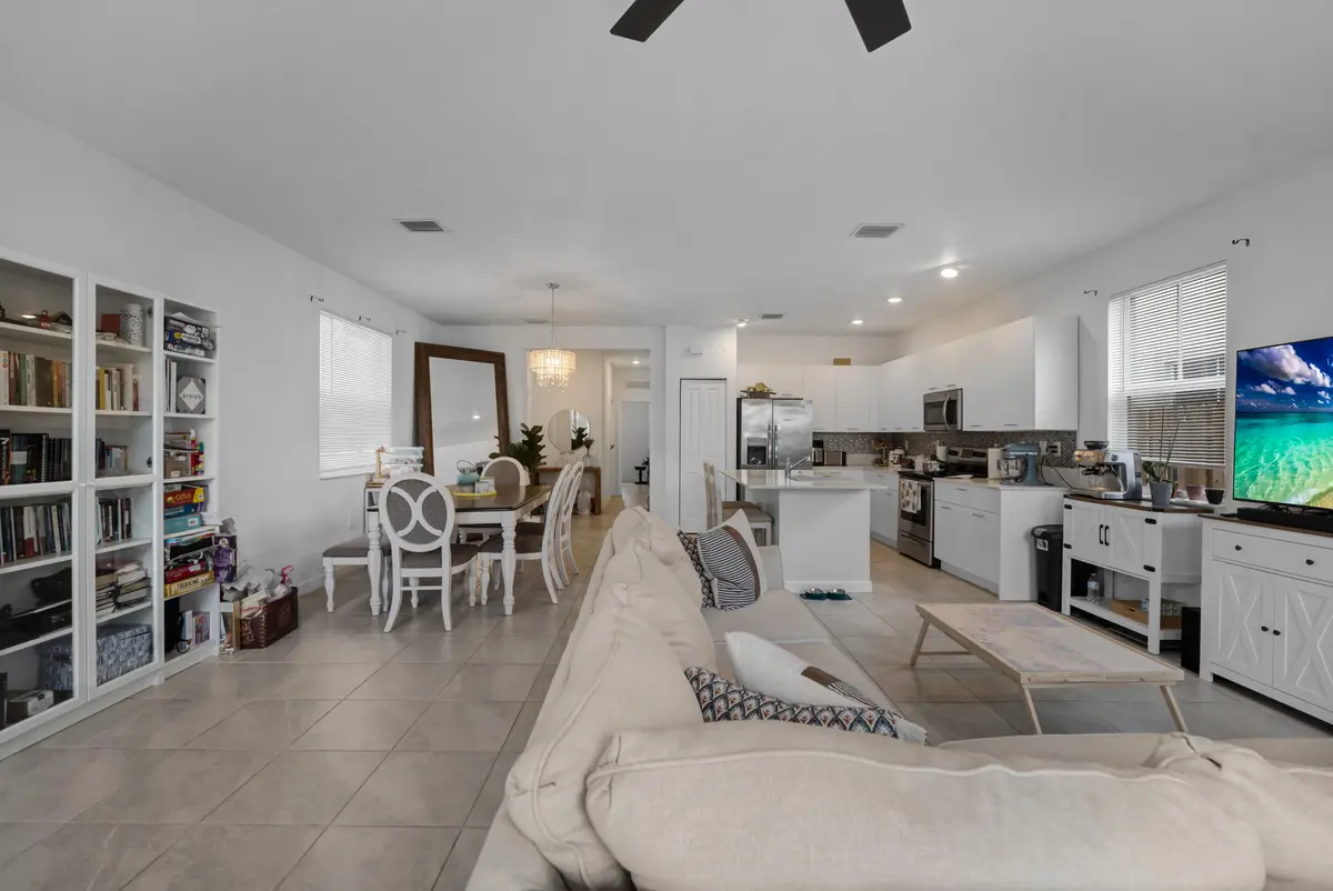 7WV at 2409 NW 131ST Circle, Miami