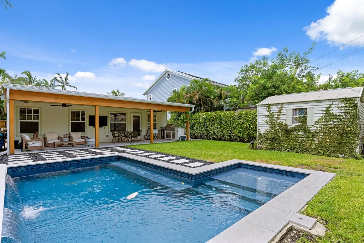 DSC09957.jpg-SMALL at 521 33RD Street, West Palm Beach