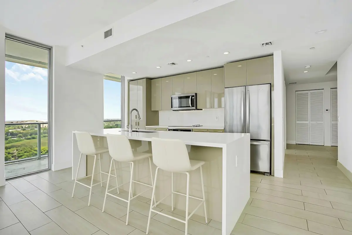 2000 Metropica Way 1503, Sunrise, FL – photo 2