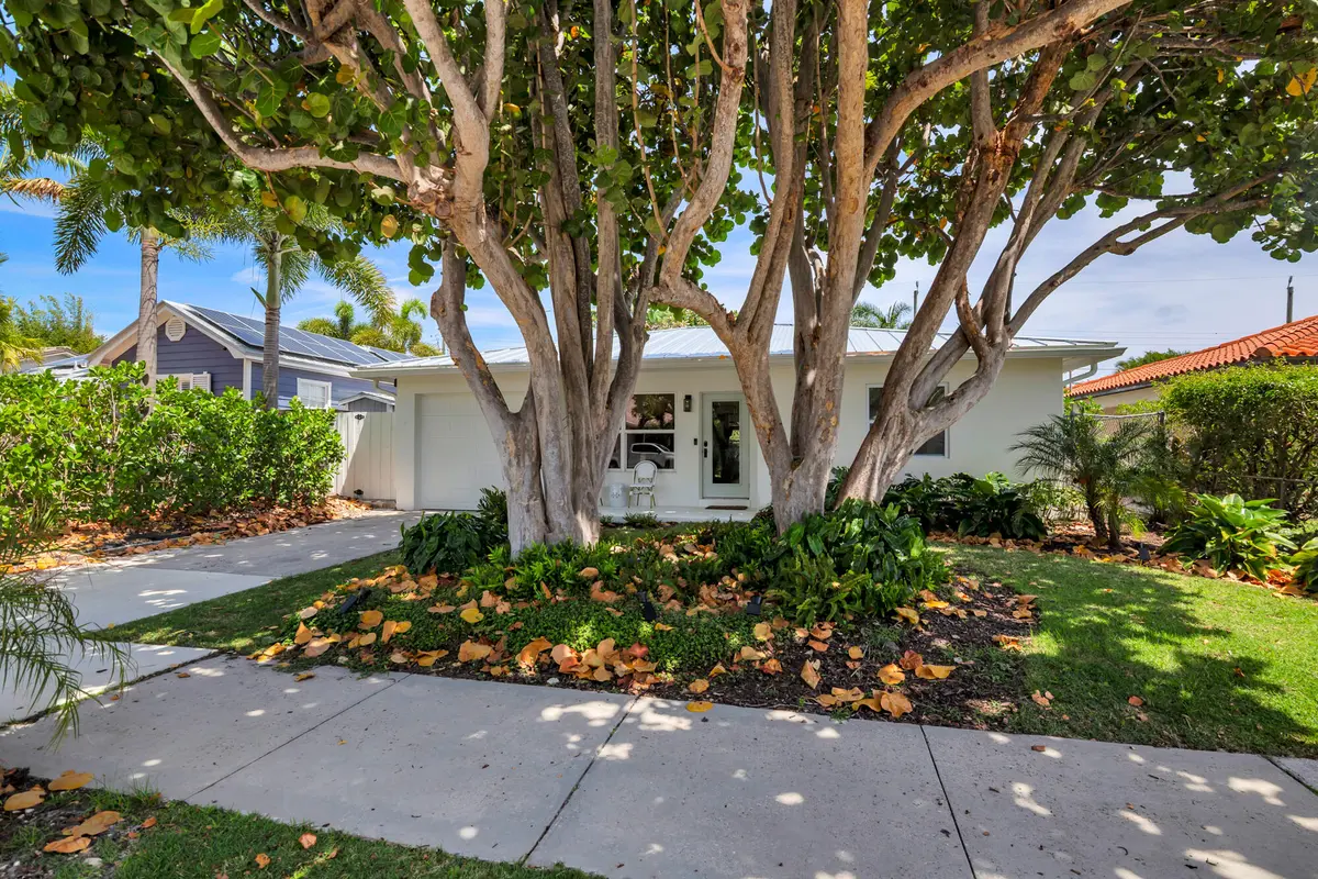 low-4 at 170 Wellesley Drive, Lake Worth Beach
