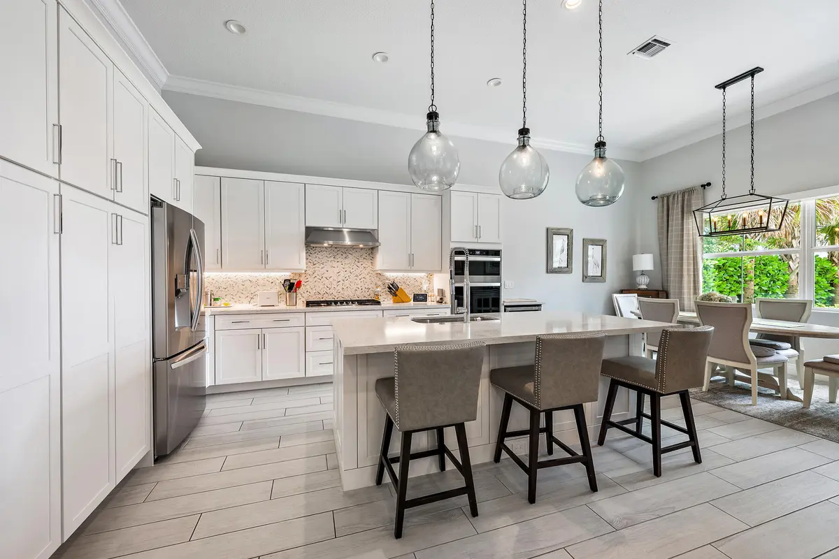 Kitchen at 9930 Timber Creek Way, Palm Beach Gardens
