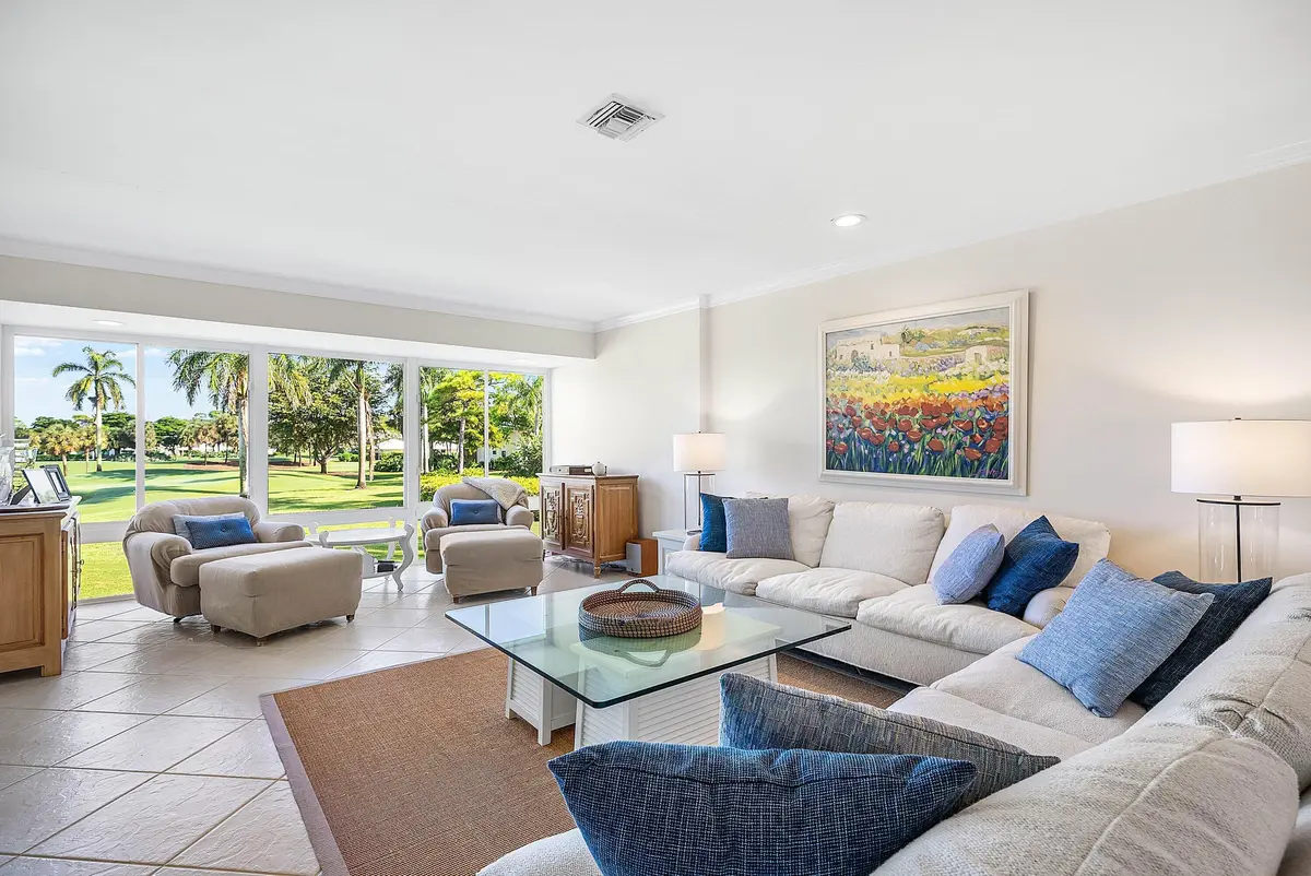 Interior living area at 3641 Quail Ridge Drive Bobwhite A, Boynton Beach