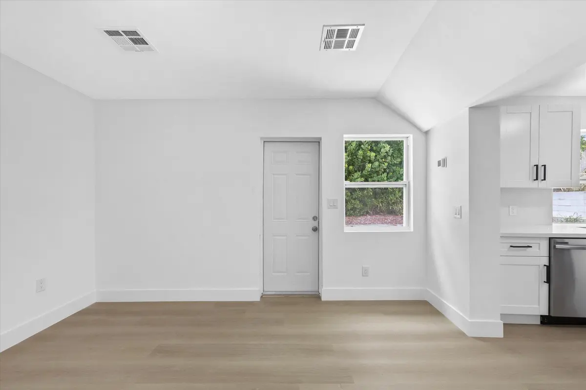 06-6 at 1803 Service Road, North Palm Beach