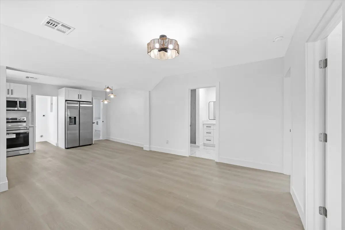 07-7 at 1803 Service Road, North Palm Beach
